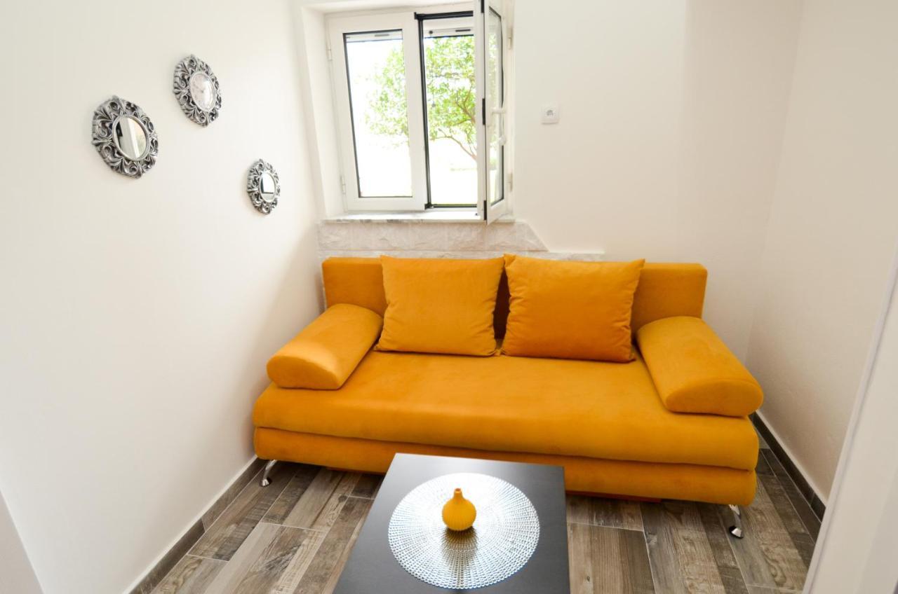 Appartement Modern Seaside Escape - Stunning Sea View - Private & Stylish à Kotor Extérieur photo