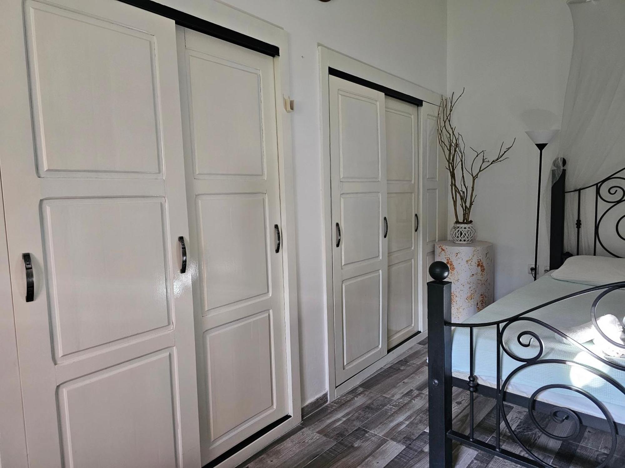 Appartement Modern Seaside Escape - Stunning Sea View - Private & Stylish à Kotor Extérieur photo